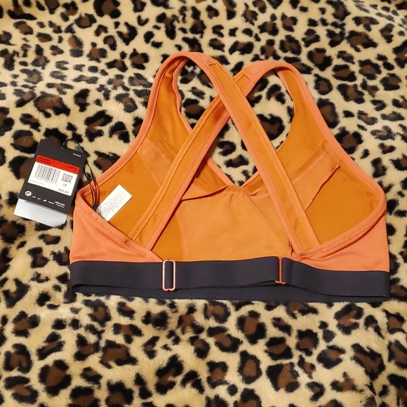 Nike Swoosh Bra Dri-Fit Classic Style Women's Large - Picture 2 of 2